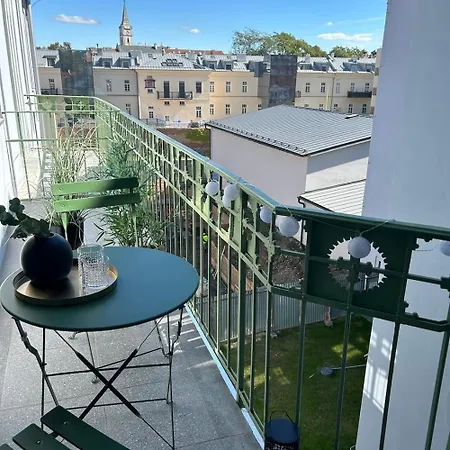 Stylish Artdeco In The Heart Of *